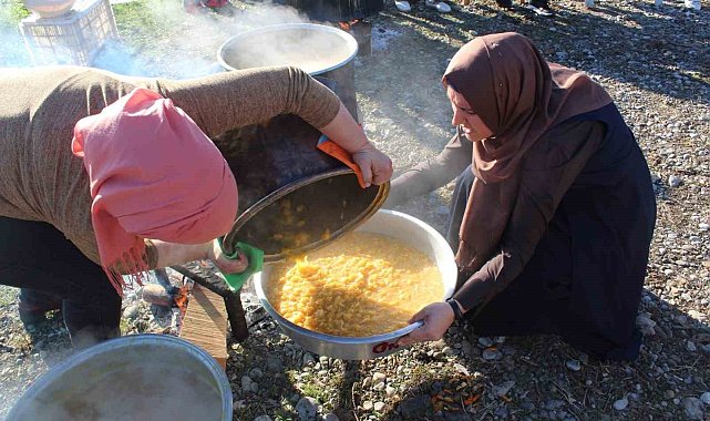 Köyceğiz Ortaokulu'nda portakallar reçele dönüştü