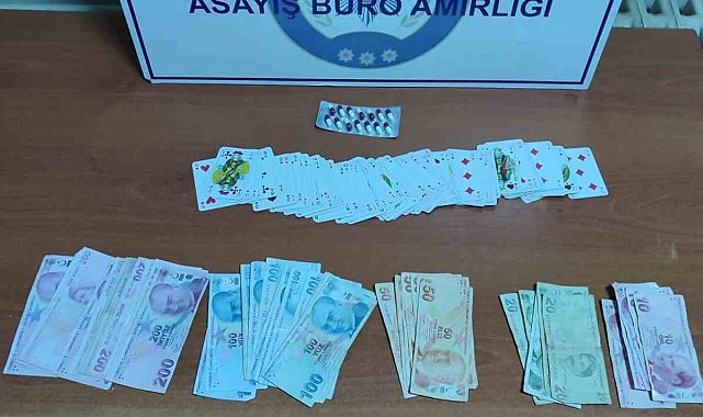 Kumar oynayan 4 kişiye 16 bin 220 TL ceza kesildi