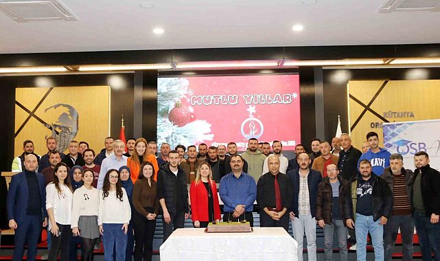 Kütahya OSB Müdürlüğü personelleri, yeni yıl buluşmasında bir araya geldi