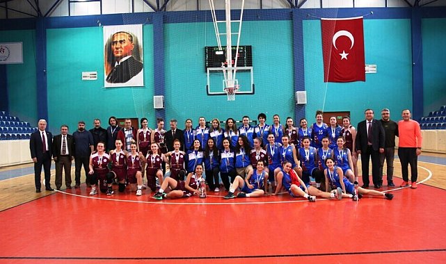 Kütahya'da TÜSF Basketbol Bölgesel lig müsabakaları düzenlendi
