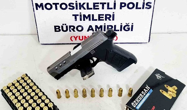 Kütahya'da Yunus Timleri ruhsatsız tabanca ele geçirdi