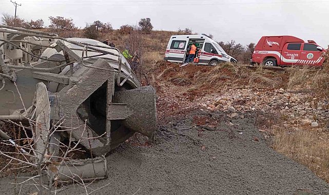 Malatya'da beton mikseri devrildi: 1 yaralı