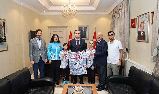 Muğla Oryantiring Spor Kulübü Vali Akbıyık'ı ziyaret etti