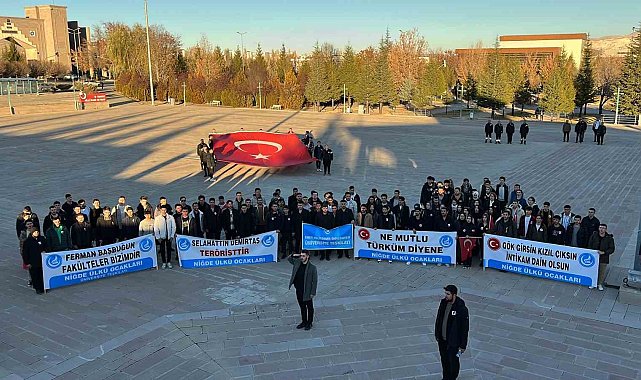 Niğde'de öğrenciler şehitler için yürüdü