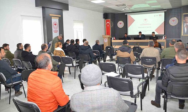 Niğde'de süt üreticilerine bilgilendirme toplantısı