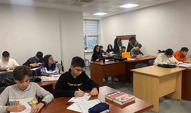 Öğrencilere kurs desteği