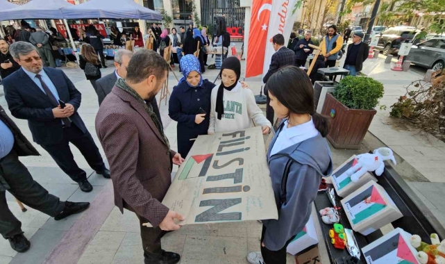 Ortaokul öğrencilerinden Filistin'e yardım