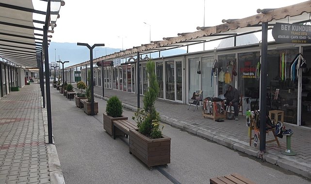 Osmaniye'de konteyner çarşı esnafı 2024 yılından umutlu