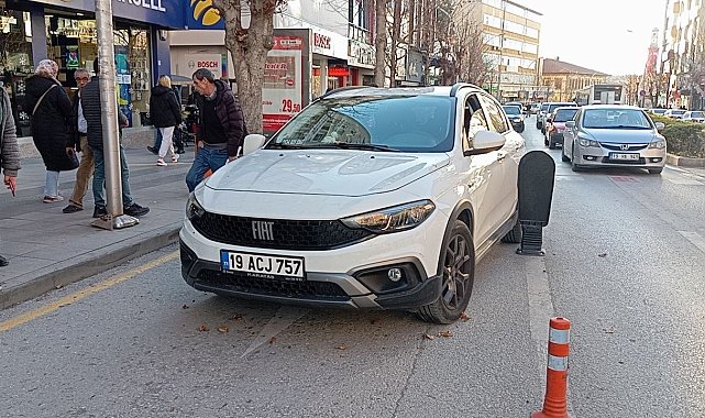 Otomobil ile çarpışan motosiklet sürücüsü yaralandı