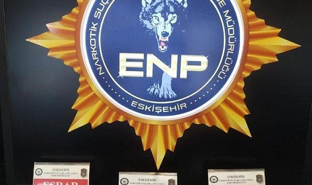 Polis sokaklardan torbacıları temizledi