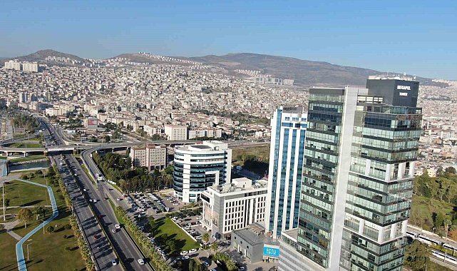 "Çok ciddi problemle karşı karşıyayız" diyerek uzmanlar İzmir'i uyardı