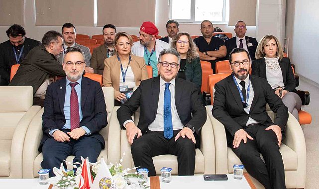 Rektör Aksoy, Tıp Fakültesi Hastanesi Yönetim Kurulu ve Danışma Kurulu ile bir araya geldi