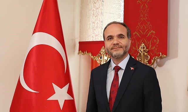 Rektör Prof. Dr. Hasan Uslu'dan Yeni Yıl Tebrik Mesajı