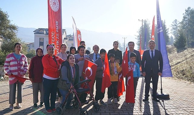 Seydikemer'de 'Büyük Atatürk Koşusu' düzenlendi