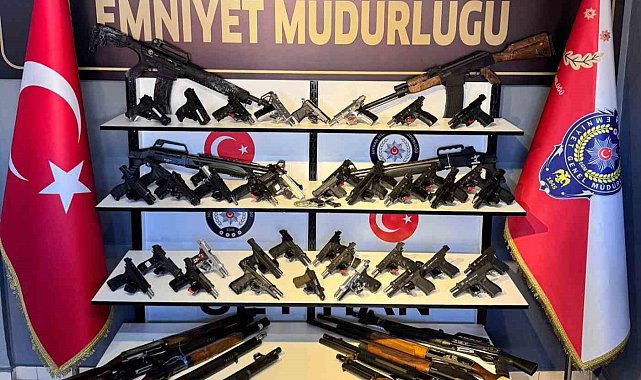 Seyhan polisi 58 ruhsatsız silah ele geçirdi, 12 kişi tutuklandı