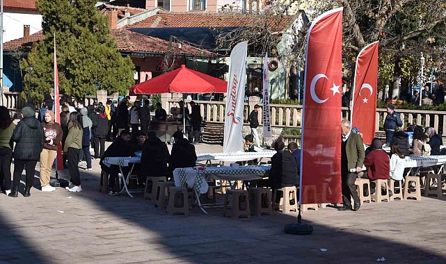 Sındırgı'da şehitler için lokma hayrı düzenlendi