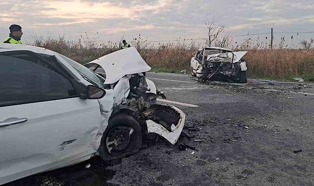 Söke'de otomobiller kafa kafaya çarpıştı: 2 yaralı