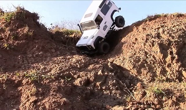 Takla atan off-road araçları yürekleri ağza getirdi