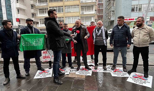 TBMM'de 'Sayın Öcalan' söylemine bir grup vatandaştan protesto