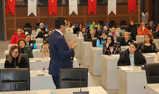 Tekden Hastanesi, Pamukkale Belediyesinin kadın çalışanlarını bilgilendirdi