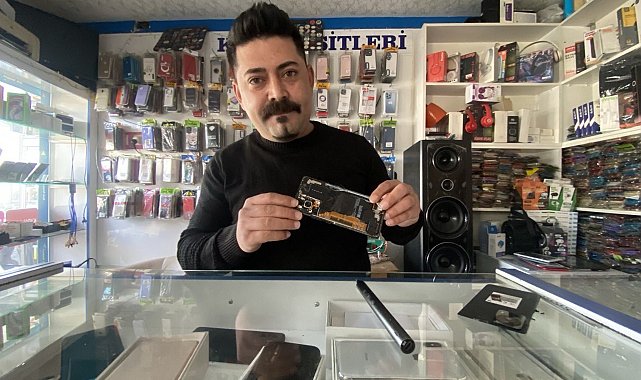 Teknik serviste panik anları: Telefon bataryasının patlama anı kamerada
