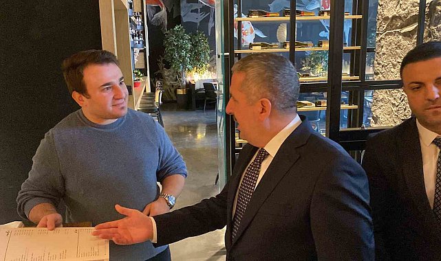 Ticaret Bakan Yardımcısı Gürcan, "Fiyat listesi asmayan işletmelere yılbaşından itibaren menüde bulunan her bir ürün için ve sattıkları her bir ürün için 2 bin 172 ceza yazacağız"