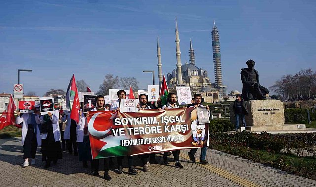 Tıp Fakültesi öğrencileri terör saldırılarını ve İsrail'i protesto etti