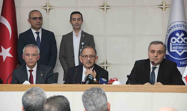 Turkuaz Seramik ERÜ'ye sağlık cihazı bağışlandı