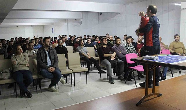 Üniversite yurtlarında AFAD'dan eğitim