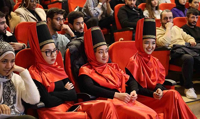 Üniversiteli yabancı öğrenciler bir araya geldi