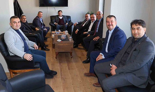 Uşak Belediyesi'nden esnaf odalarına bina tahsisi