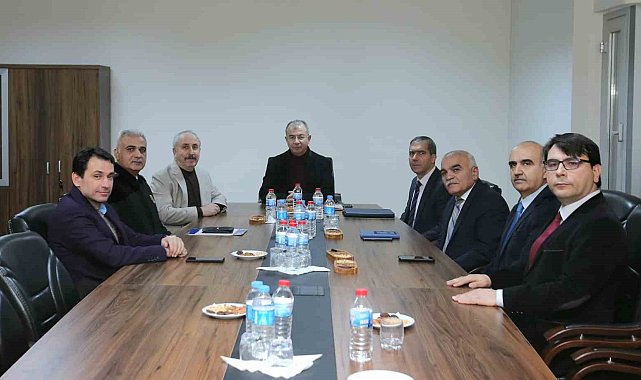 Vali Doruk: "Huzur ortamının devam etmesi en büyük dileğimiz"