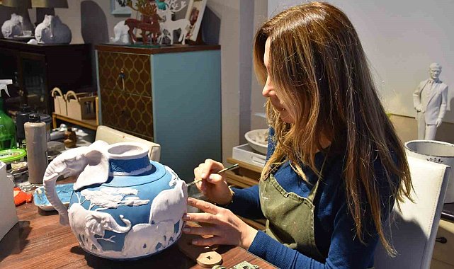 Yağlı boya sanatı ile atıl ürünleri ofis ve ev ürünlerine dönüştürüyor