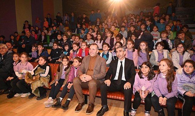 Yalova'da öğrencilere su tasarrufunun önemi tiyatro ile aşılanıyor