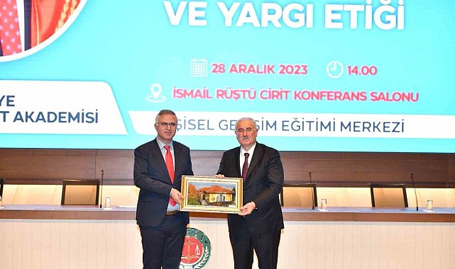 Yargıtay Başkanı Akarca "Akademi Söyleşileri" programına katıldı