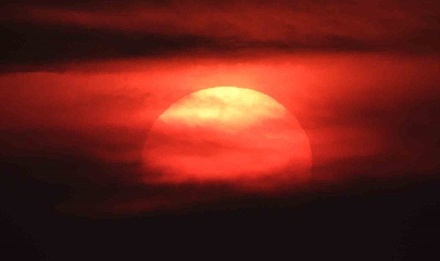 Yılın son gün batımı kendine hayran bıraktı