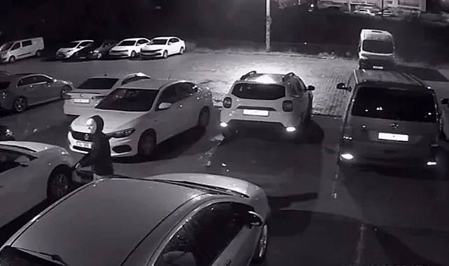 Yüzü maskeli kadın Gaziemir'de iş yerine ateş etti