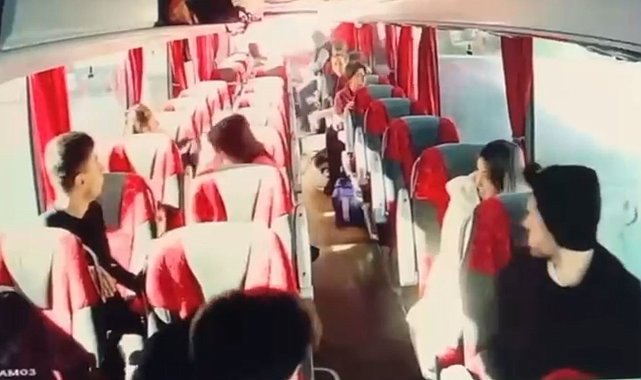 15 Temmuz Demokrasi Otogarı'nda iki yolcu otobüsü çarpıştı: Kaza anı kamerada