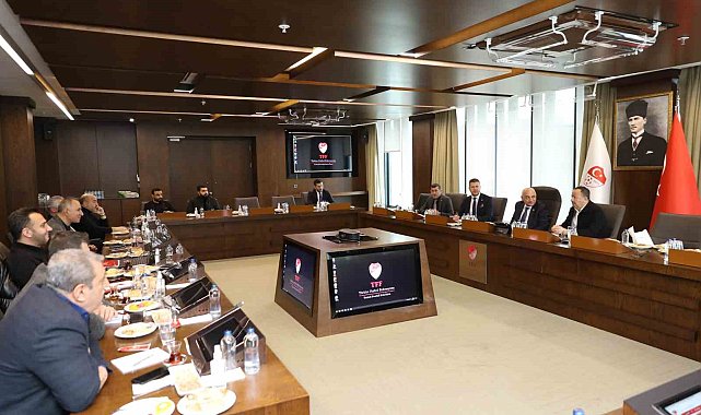 2. ve 3. Lig Kulüpler Birliği'nden Başkan Büyükekşi'ye teşekkür ziyareti