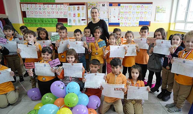 265 bin öğrenci karne sevinci yaşadı