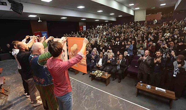 'Gün Doğmadan' Canik'te sahneledi