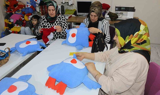 'Zivzik' narından esinlenen kadınlar, ürettikleri oyuncaklar ile ev ekonomisine katkı sağlıyor