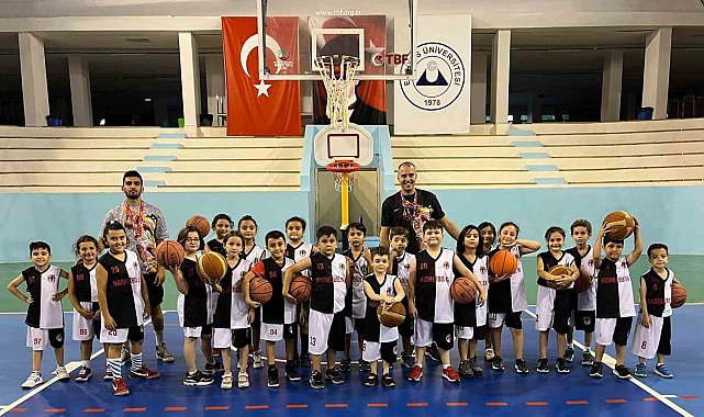 58 kardeş sporcu, aynı kulübün çatısı altında mücadele ediyor