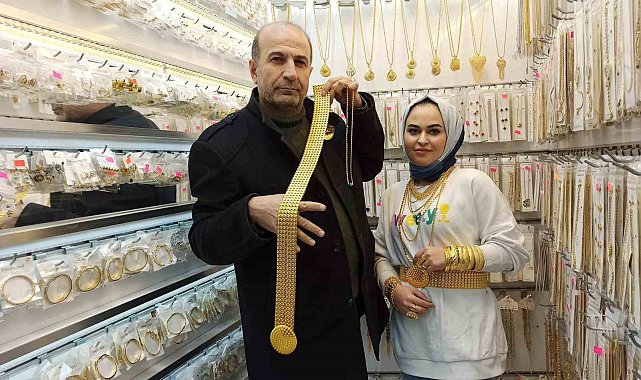 800 bin liralık kemerin imitasyonu 700 liraya satılıyor