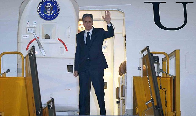 ABD Dışişleri Bakanı Blinken&#039;ın uçağı arızalandı