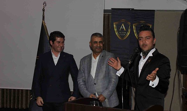 Actor Club ve Sahne Tozu Tiyatrosu üyelerinden unutulmaz kokteyl