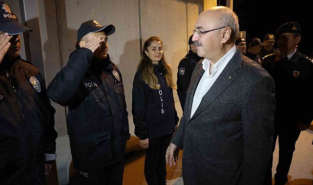 Adana'da 6 bin 500 kolluk kuvvetiyle "Yılbaşı Huzur ve Güven" uygulaması