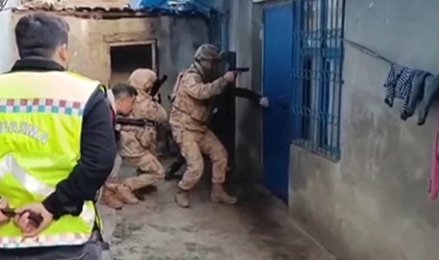 Adana'da DEAŞ operasyonu: 3 gözaltı