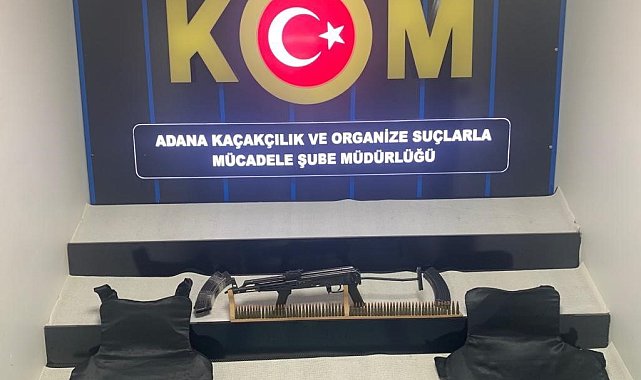 Adana'da polis evde uzun namlulu silah ve çelik yelek ele geçirdi