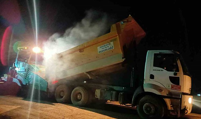 Afşin'de deprem konutlarının yolu asfaltlanıyor